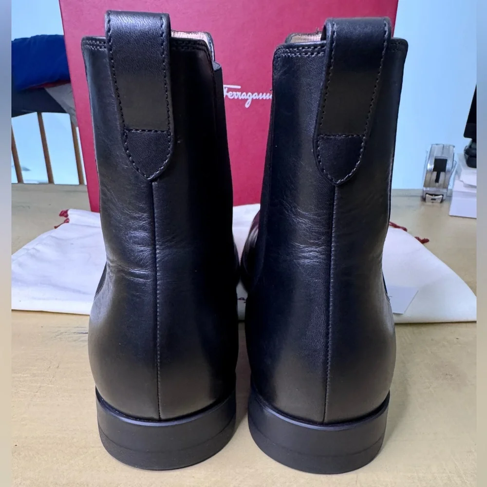 Salvatore Ferragamo Tom Black Leather boots